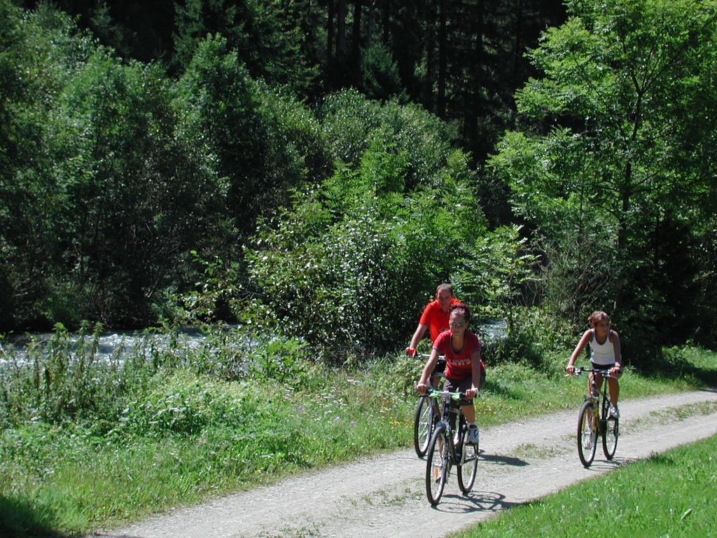 Appartementhaus Sporthotel Moelltal Flattach Esterno foto